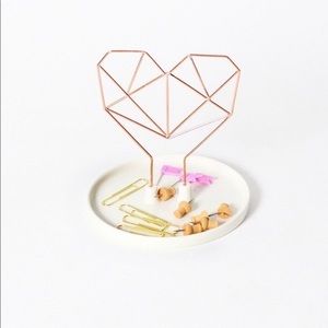 NIB Coxet Wire Heart Ceramic Jewelry Holder